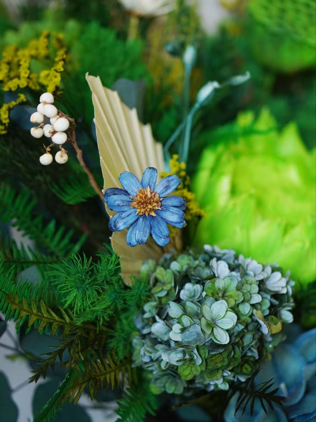 Verdant Enchantment Perserved Flower (PF 12)