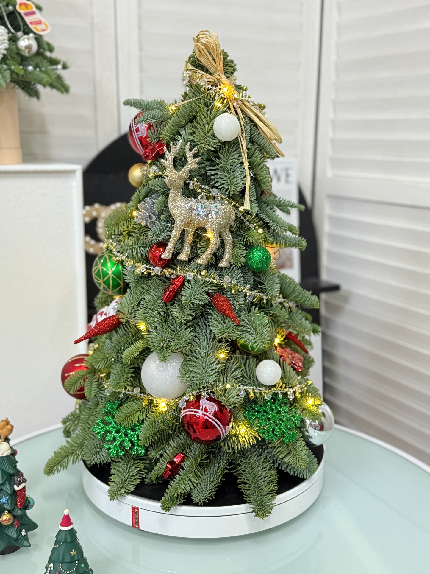 Reindeer Sparkle Christmas Tree
