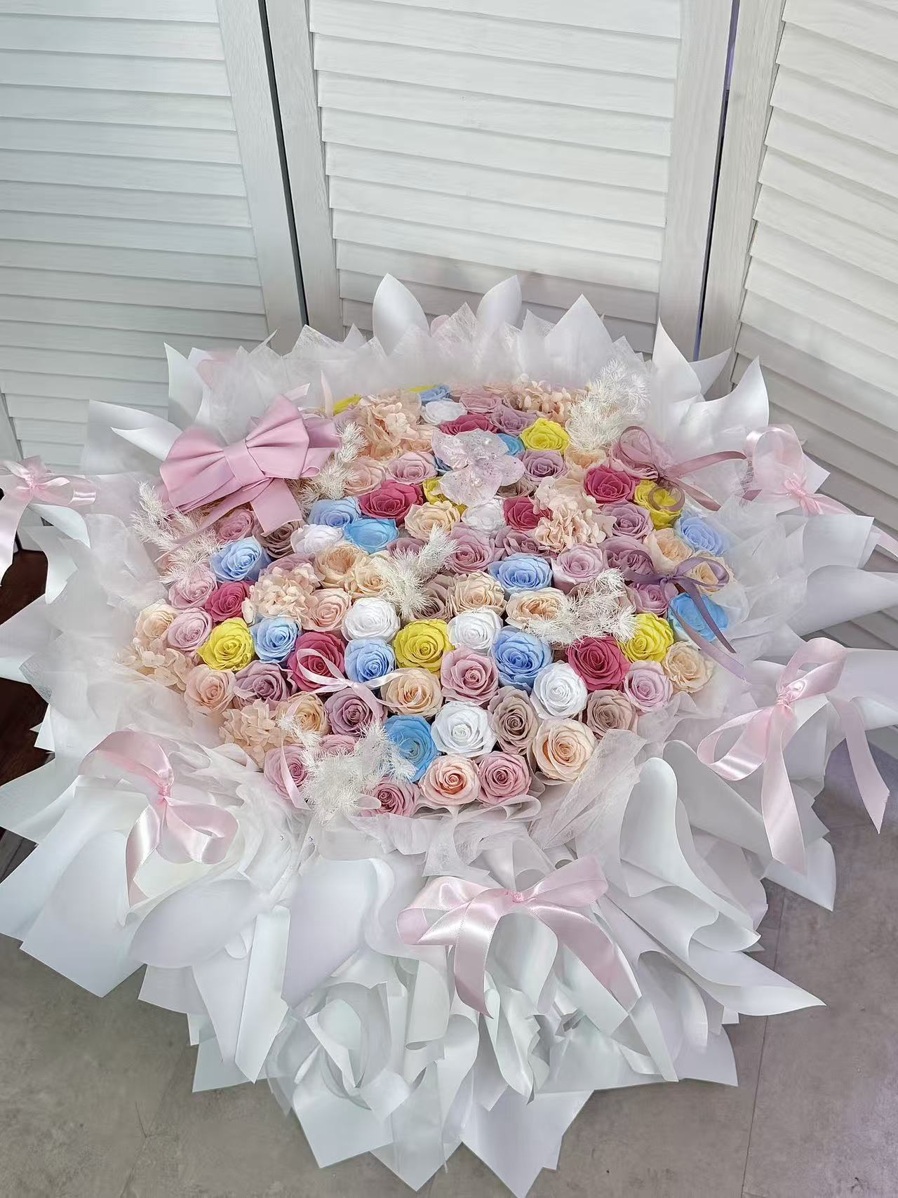 105 stalks Dopamine Preserved Flower Bouquet