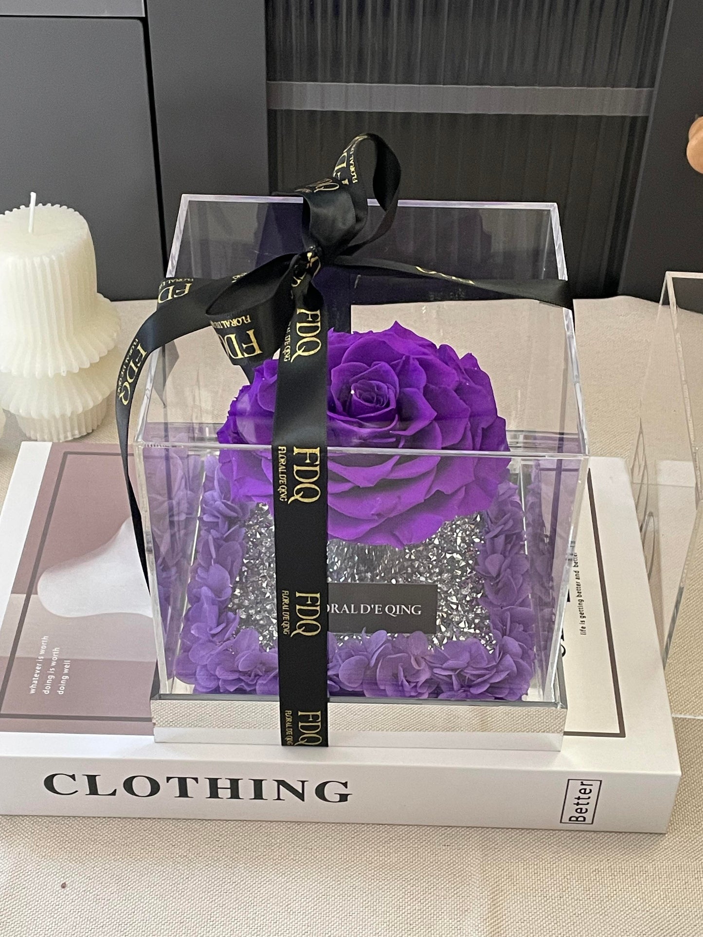 FDQ – Single Preserved Rose Acrylic Box