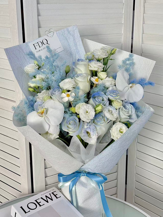 Blue White Flower Bouquet HB 520-01