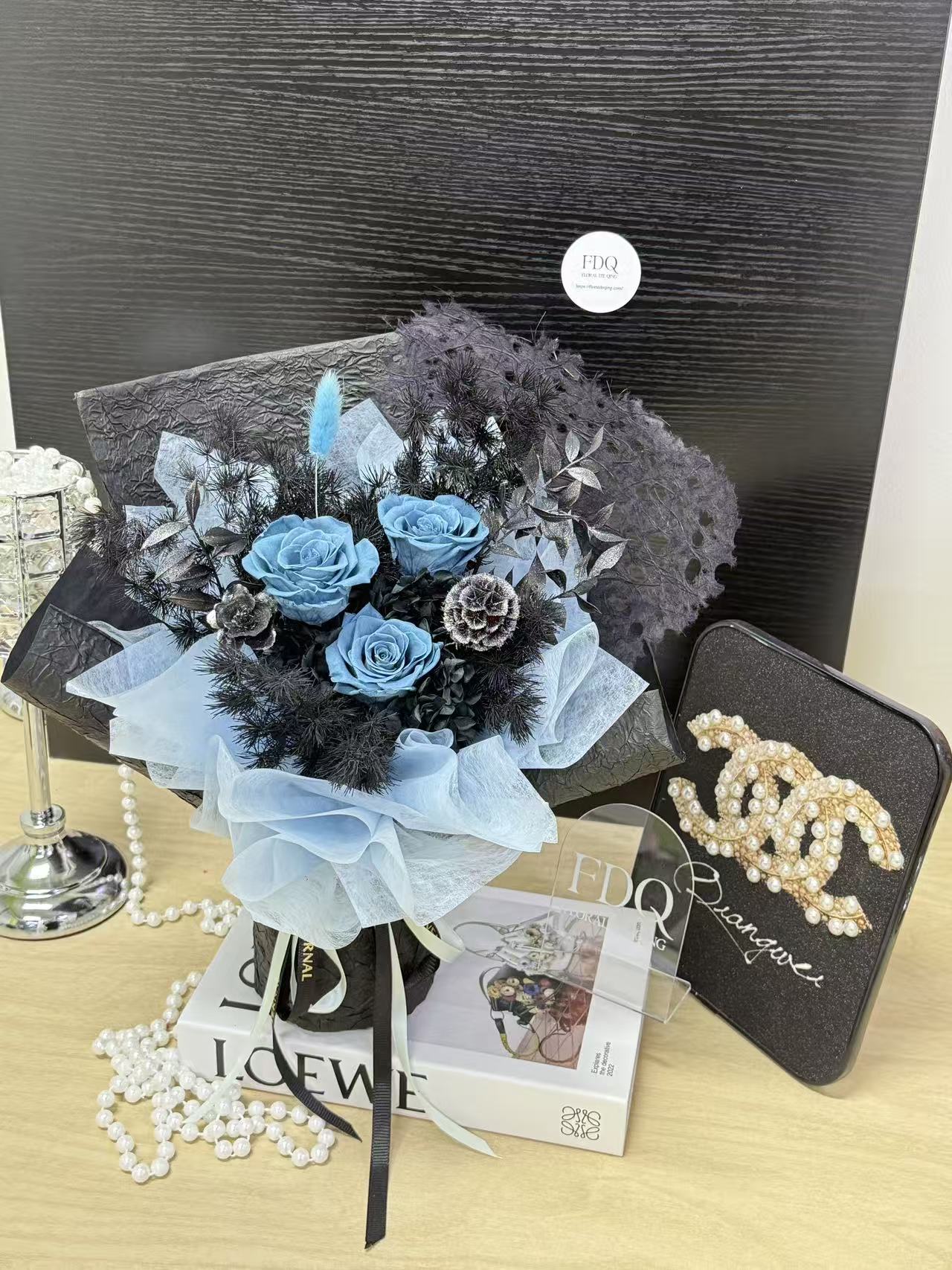 Blue Black Little Preserved Flowers