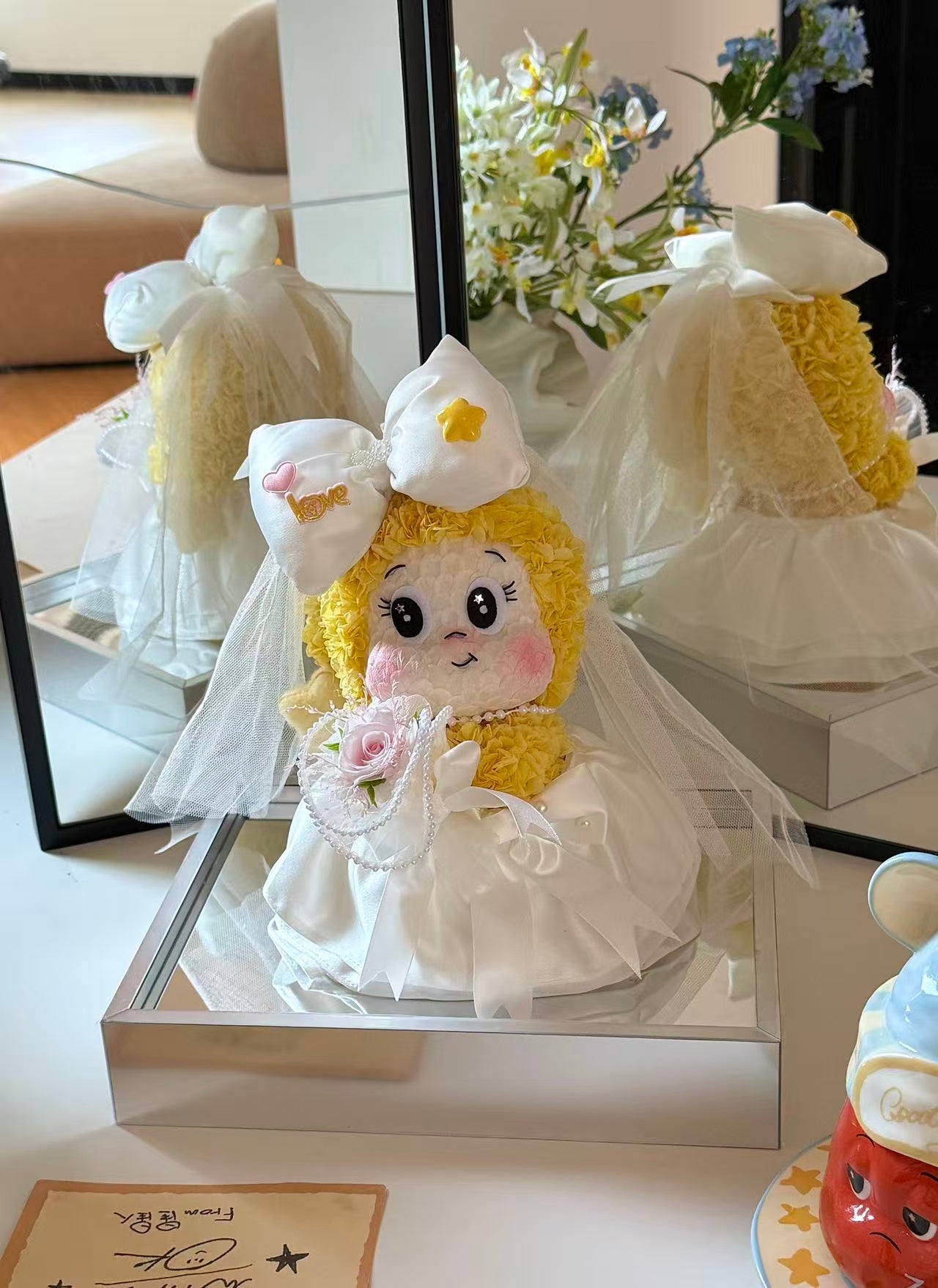 Star Bride Preserved Flower Acrylic Gift Box