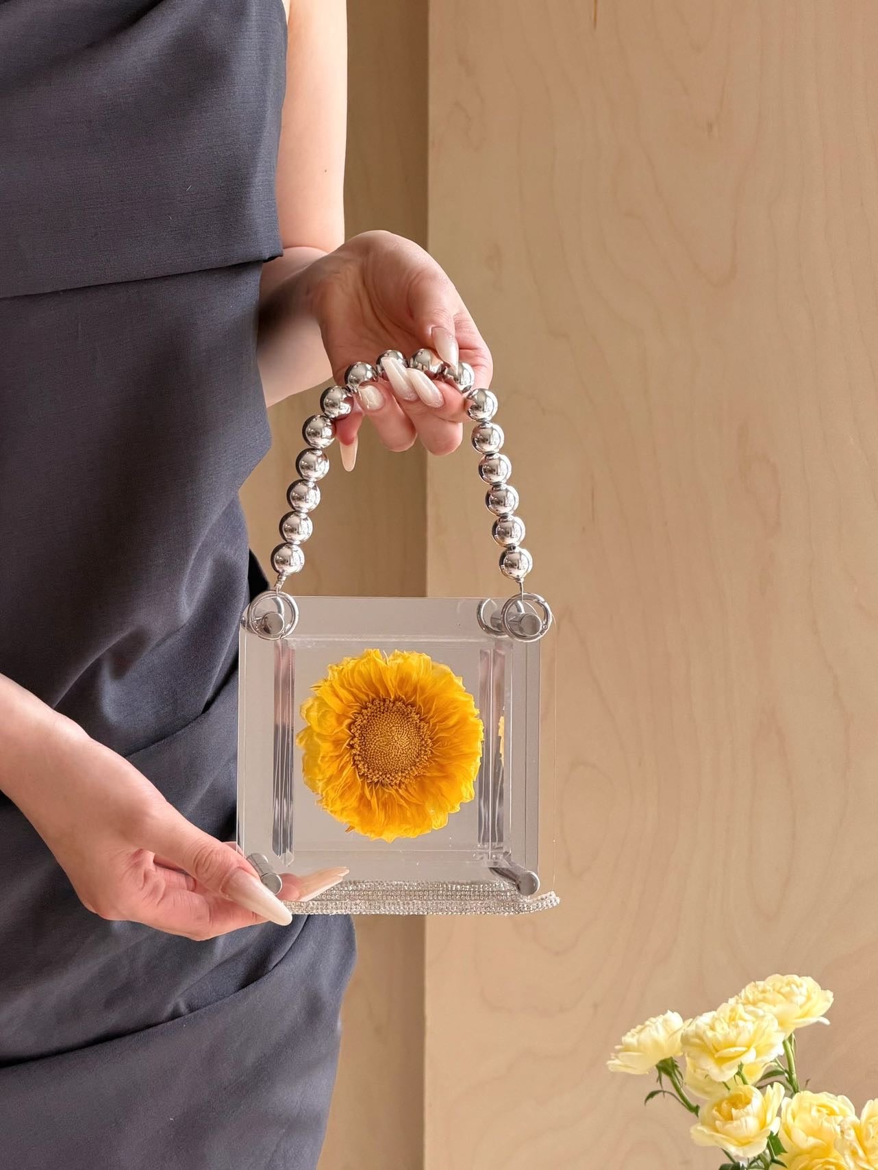 Handheld Sunflower Bucket