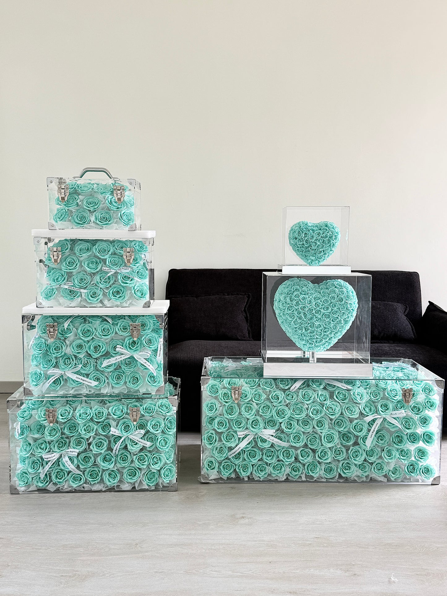Preserved Flower Gift Box with 3D Heart in Tiffany Blue Suitcase
