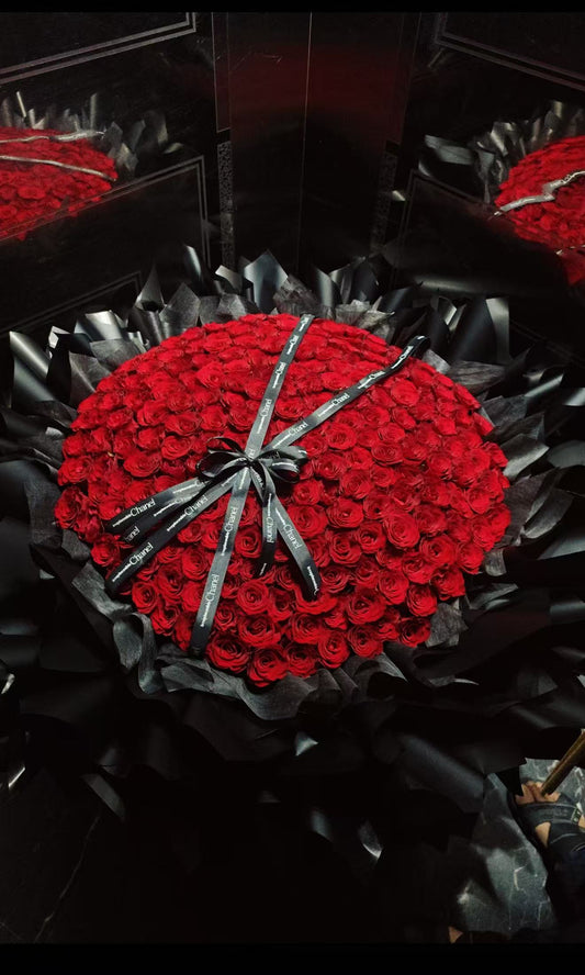 199-999 Stalks Red Rose Bouquet (HB 17)
