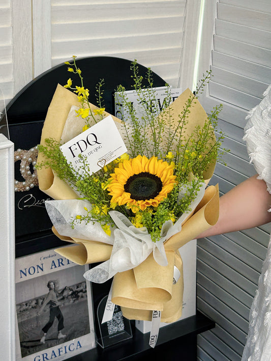 Korea Style Mini Size Sunflower Bouquet (HB 46)