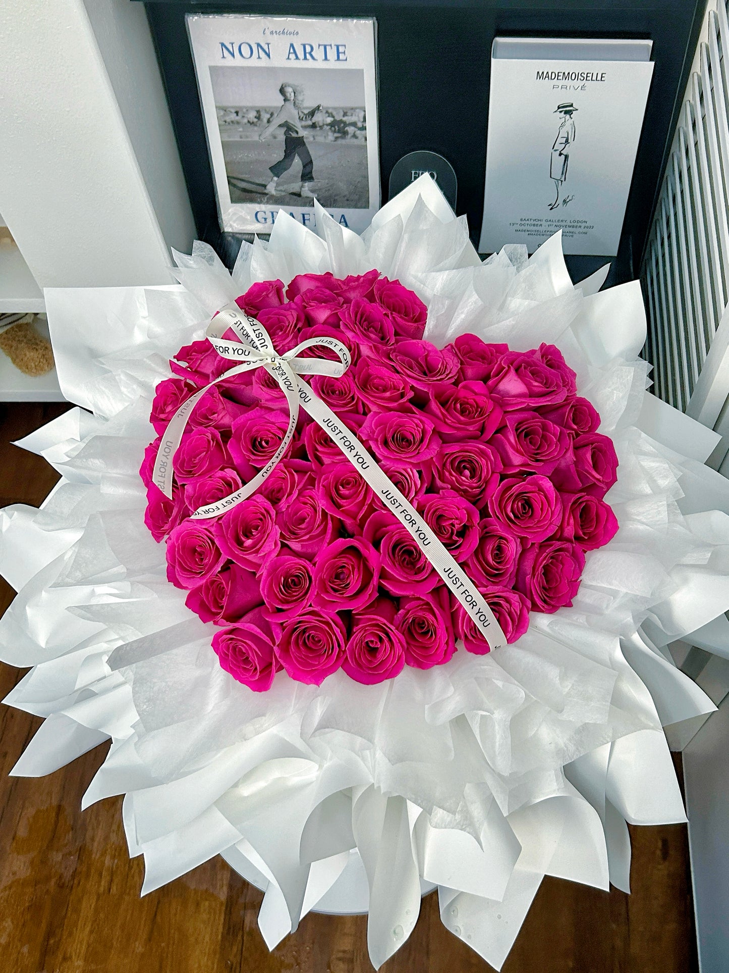 Hreat-shaped Hot Pink Rose Bouquet (HB 32)