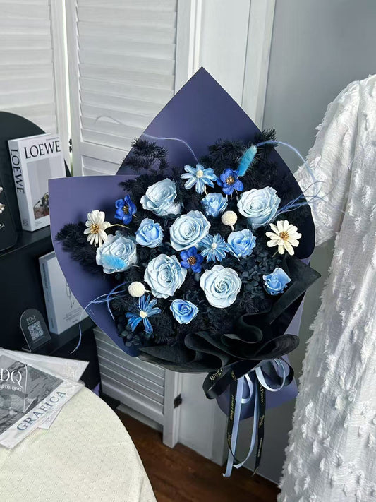Midnight Azure – Preserved Flower Bouquet