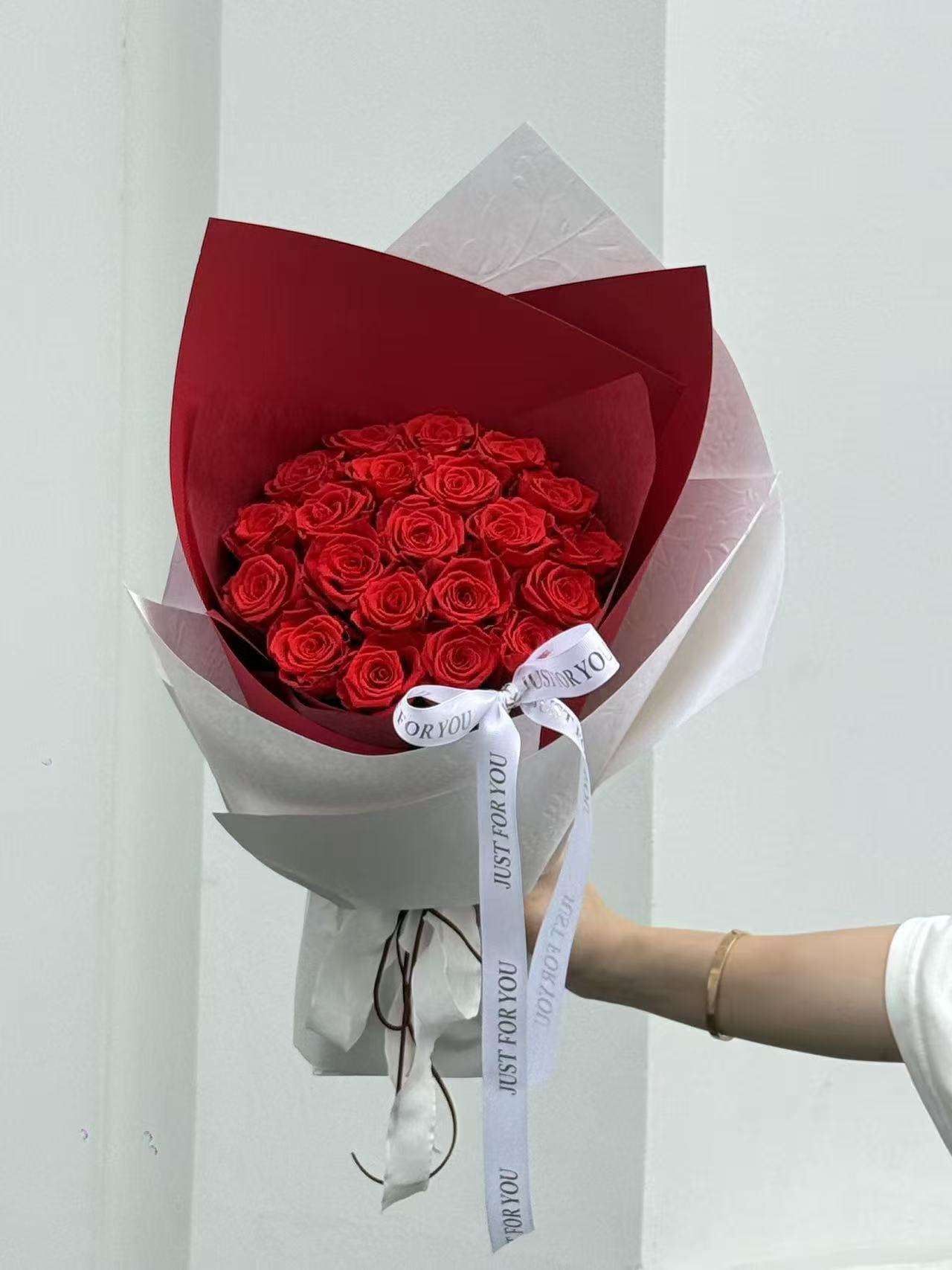 Crimson Eternity – Preserved Rose Bouquet